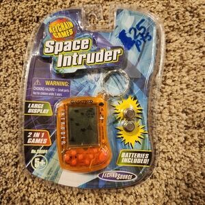 Orange Space Intruder Keychain Game